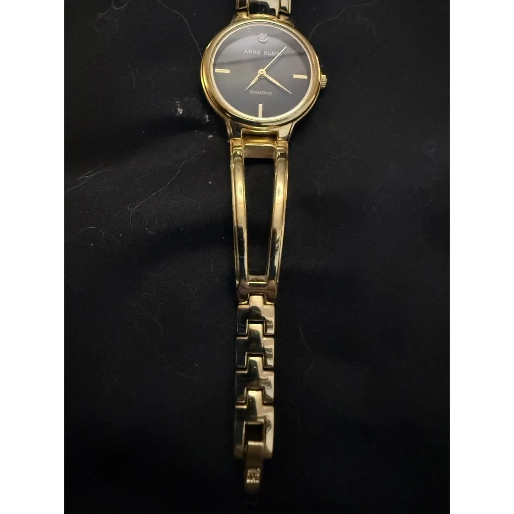 Anne Klein anne klein